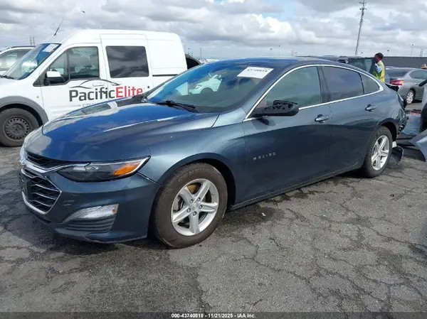 1G1ZB5ST8KF113743 2019 CHEVROLET MALIBU - Image 2