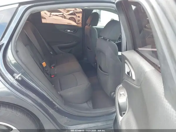 1G1ZB5ST8KF113743 2019 CHEVROLET MALIBU - Image 8