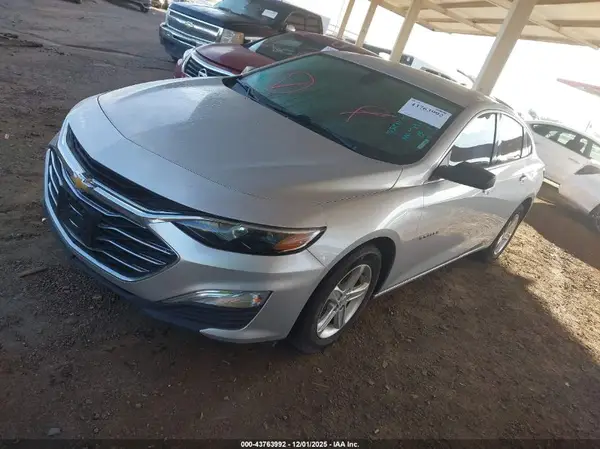 1G1ZB5ST8KF175241 2019 CHEVROLET MALIBU - Image 2