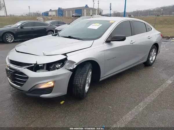 1G1ZB5ST8KF192878 2019 CHEVROLET MALIBU - Image 2