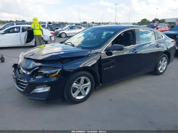 1G1ZB5ST9KF225032 2019 CHEVROLET MALIBU - Image 2