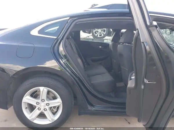1G1ZB5ST9KF225032 2019 CHEVROLET MALIBU - Image 8