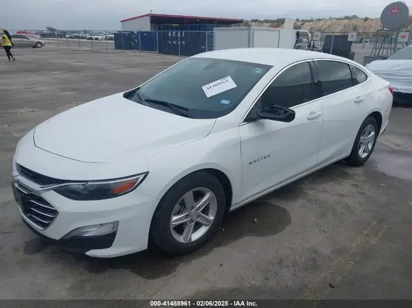 1G1ZB5ST9LF030470 2020 CHEVROLET MALIBU - Image 2
