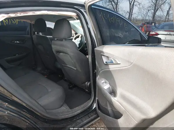 1G1ZB5STXHF115647 2017 CHEVROLET MALIBU - Image 8