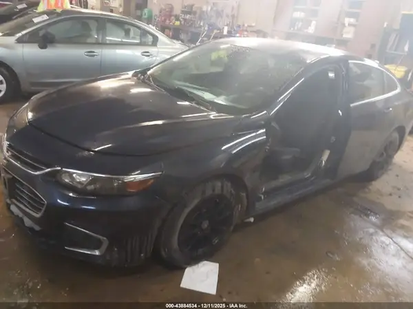1G1ZB5STXJF117176 2018 CHEVROLET MALIBU - Image 2