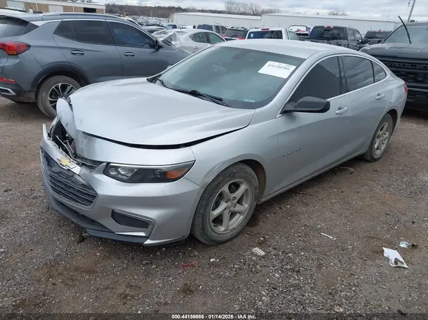 1G1ZB5STXJF169102 2018 CHEVROLET MALIBU - Image 2