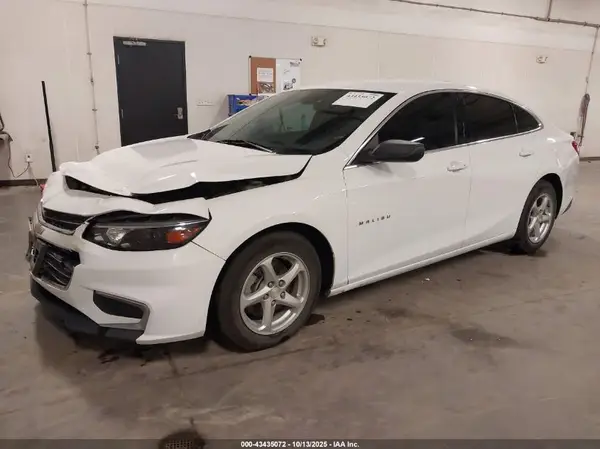 1G1ZB5STXJF211929 2018 CHEVROLET MALIBU - Image 2