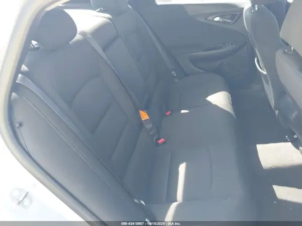 1G1ZC5ST0JF184687 2018 CHEVROLET MALIBU - Image 8