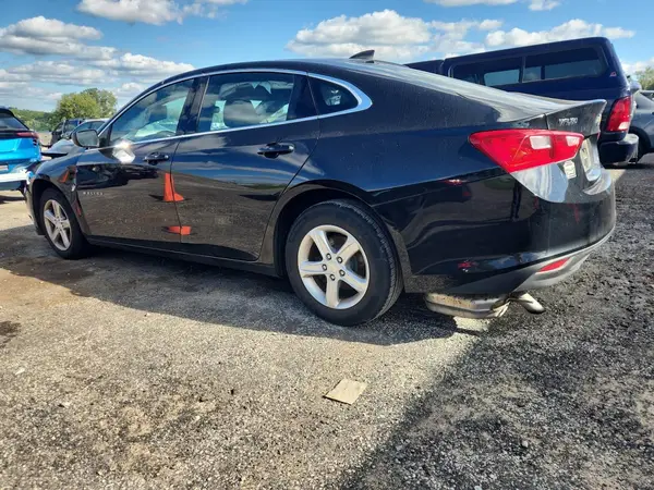 1G1ZC5ST0KF191706 2019 CHEVROLET MALIBU - Image 2