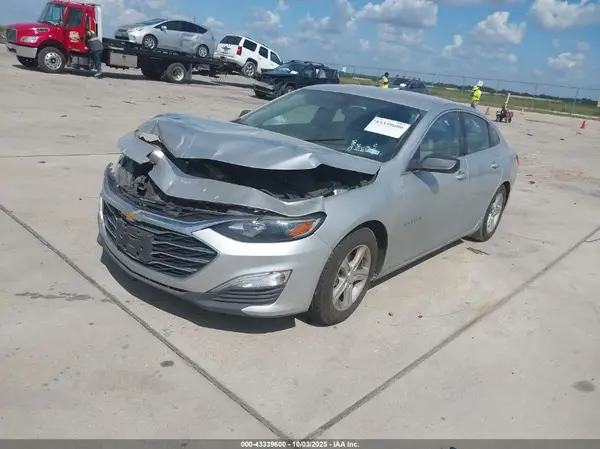 1G1ZC5ST0KF199742 2019 CHEVROLET MALIBU - Image 2