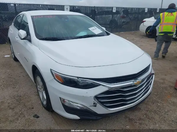 1G1ZC5ST0KF210075 2019 CHEVROLET MALIBU - Image 1