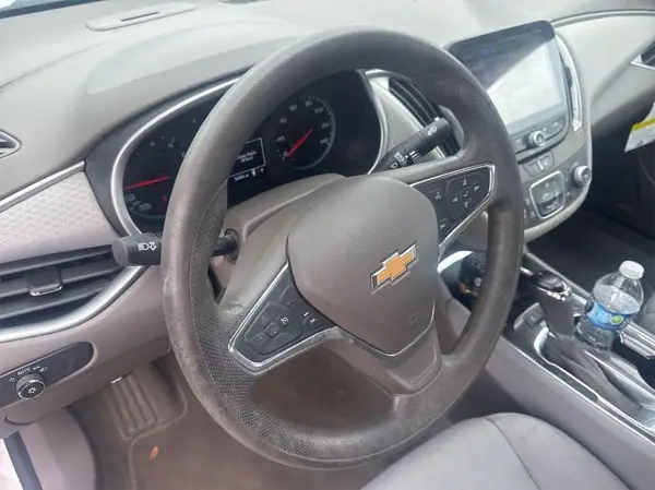 1G1ZC5ST0LF130485 2020 CHEVROLET MALIBU - Image 2