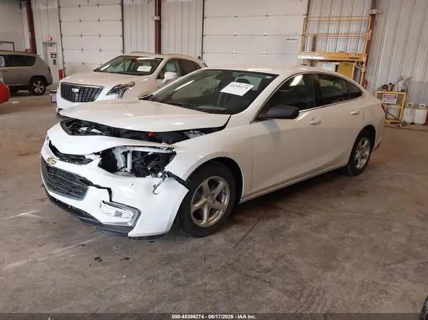 1G1ZC5ST1JF180714 2018 CHEVROLET MALIBU - Image 2