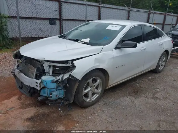 1G1ZC5ST1JF240748 2018 CHEVROLET MALIBU - Image 2