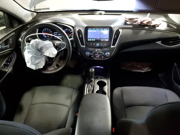 1G1ZC5ST1LF111069 2020 CHEVROLET MALIBU - Image 8