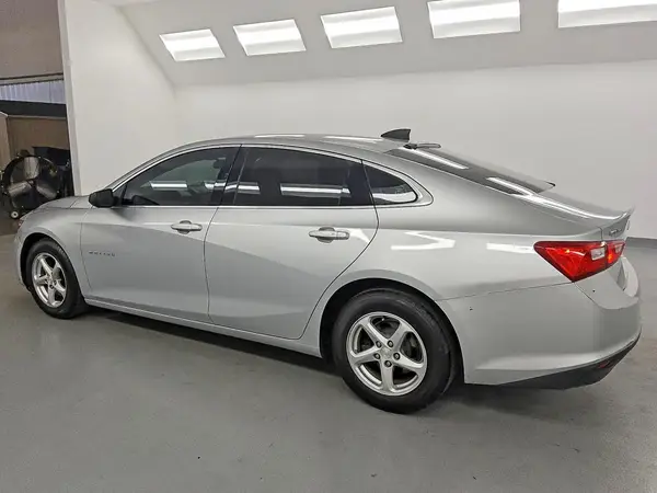 1G1ZC5ST2JF164974 2018 CHEVROLET MALIBU - Image 2