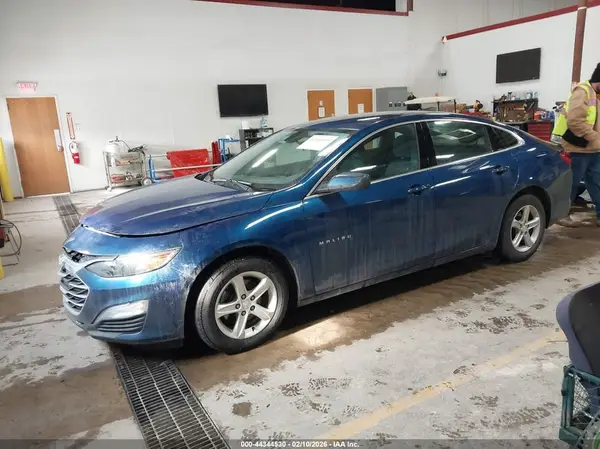 1G1ZC5ST2KF212331 2019 CHEVROLET MALIBU - Image 2