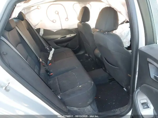 1G1ZC5ST2KF222177 2019 CHEVROLET MALIBU - Image 8