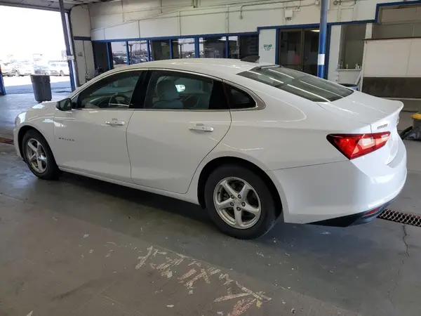 1G1ZC5ST3JF227807 2018 CHEVROLET MALIBU - Image 2