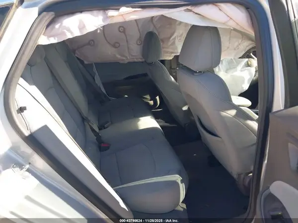 1G1ZC5ST3KF209812 2019 CHEVROLET MALIBU - Image 8