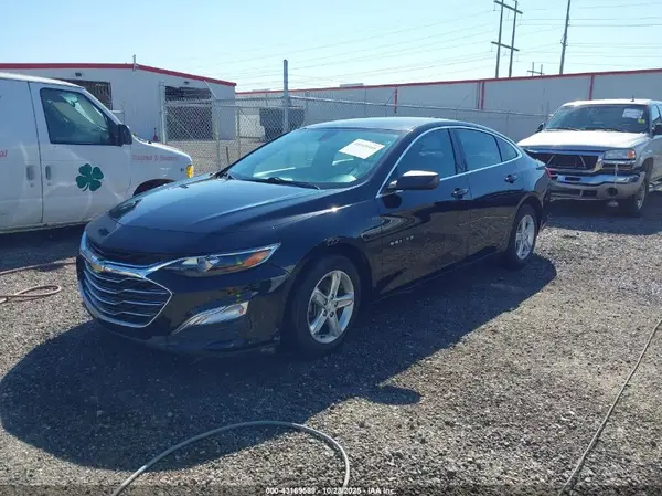 1G1ZC5ST3KF215514 2019 CHEVROLET MALIBU - Image 2