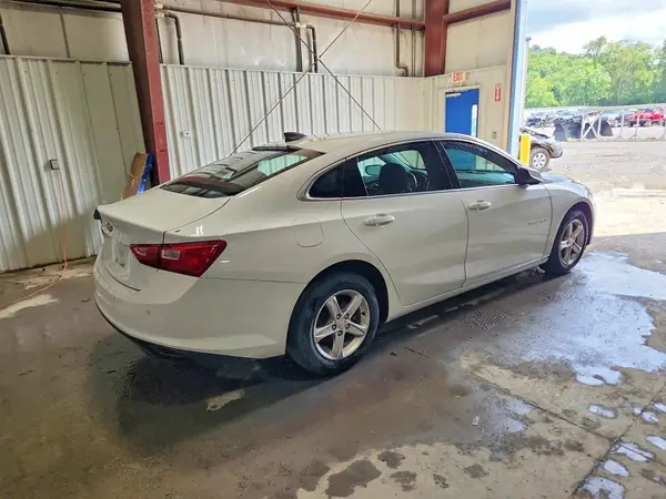 2021 CHEVROLET MALIBU COPART lot 65552586 auction photo 3