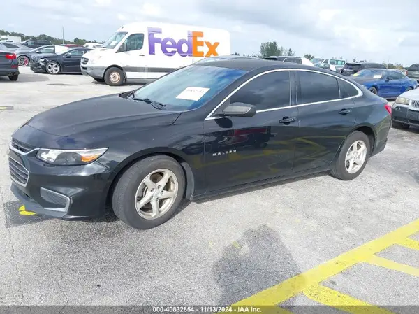1G1ZC5ST4HF103121 2017 CHEVROLET MALIBU - Image 2