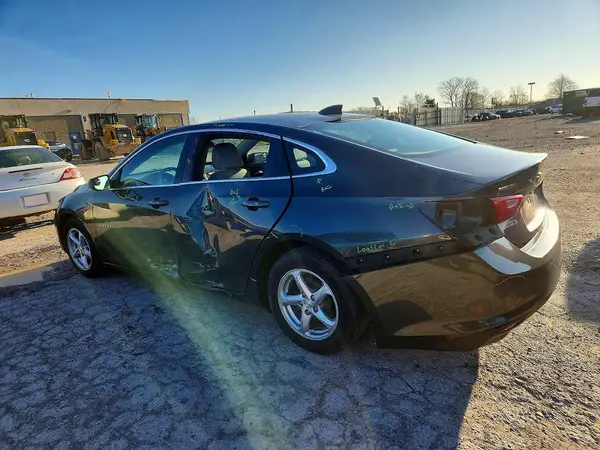1G1ZC5ST4HF104561 2017 CHEVROLET MALIBU - Image 2