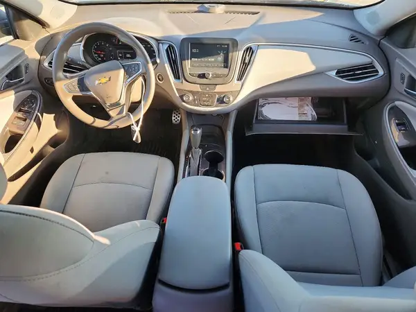 1G1ZC5ST4HF104561 2017 CHEVROLET MALIBU - Image 8
