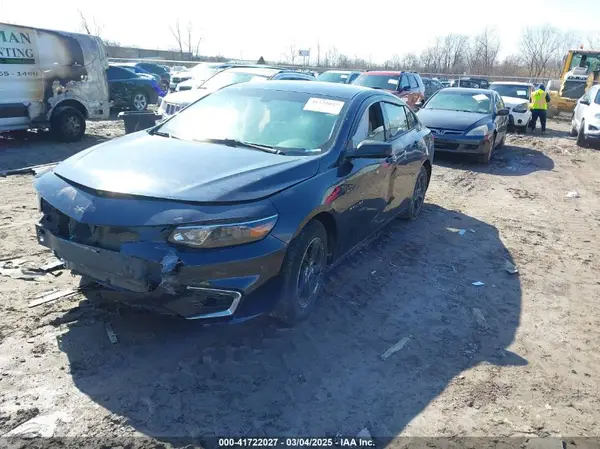 1G1ZC5ST4HF187215 2017 CHEVROLET MALIBU - Image 2