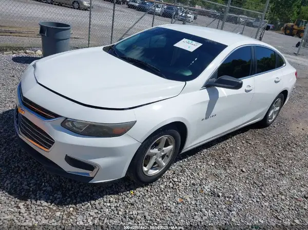 1G1ZC5ST4HF210413 2017 CHEVROLET MALIBU - Image 2