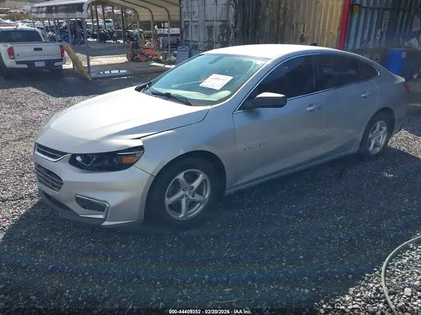 1G1ZC5ST4HF256968 2017 CHEVROLET MALIBU - Image 2