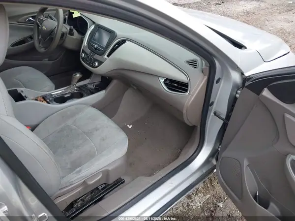 1G1ZC5ST4HF261846 2017 CHEVROLET MALIBU - Image 8