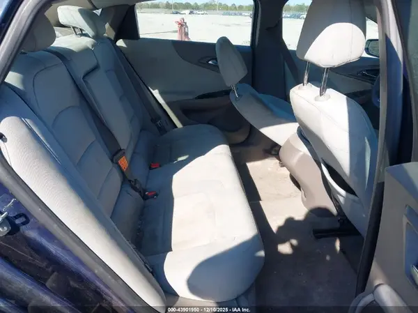 1G1ZC5ST4HF263726 2017 CHEVROLET MALIBU - Image 8