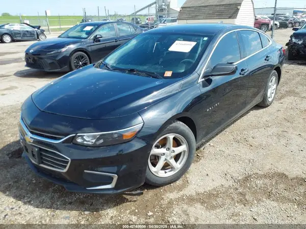 1G1ZC5ST4JF193005 2018 CHEVROLET MALIBU - Image 2