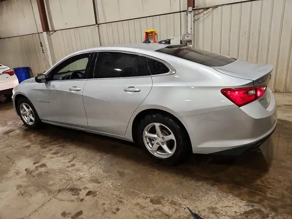 1G1ZC5ST4JF286364 2018 CHEVROLET MALIBU - Image 2