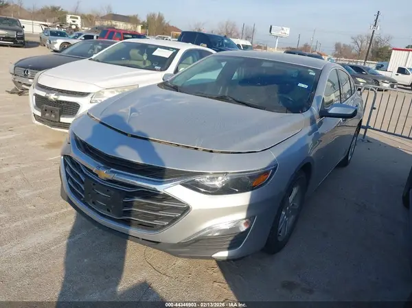 1G1ZC5ST4KF137535 2019 CHEVROLET MALIBU - Image 2