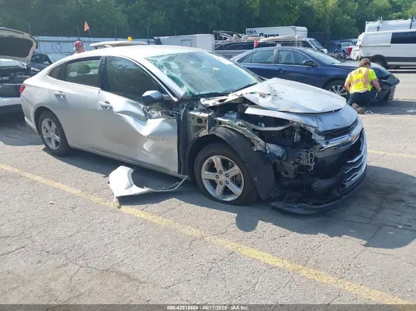 1G1ZC5ST4KF155694 2019 CHEVROLET MALIBU - Image 1