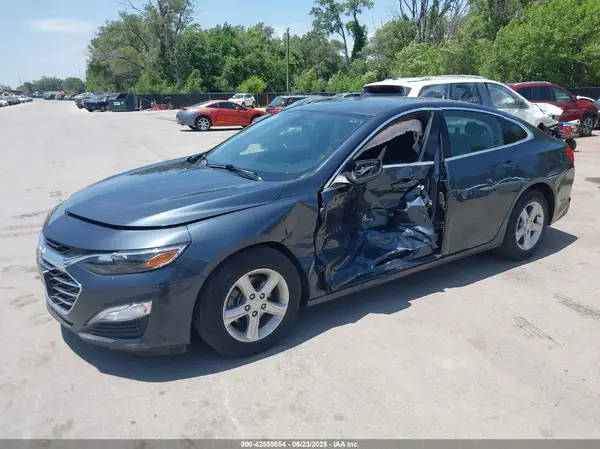 1G1ZC5ST4KF184709 2019 CHEVROLET MALIBU - Image 2