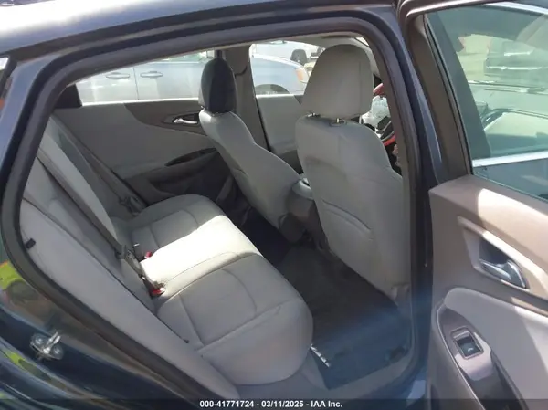 1G1ZC5ST4KF208863 2019 CHEVROLET MALIBU - Image 8