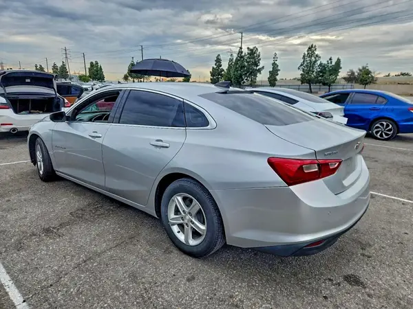 1G1ZC5ST4LF107324 2020 CHEVROLET MALIBU - Image 2