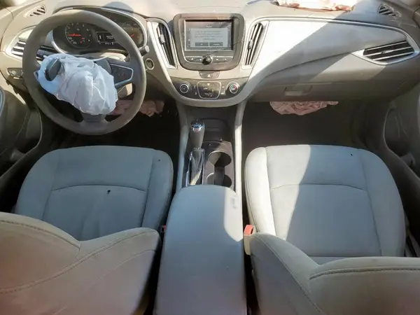 1G1ZC5ST5JF162104 2018 CHEVROLET MALIBU - Image 8