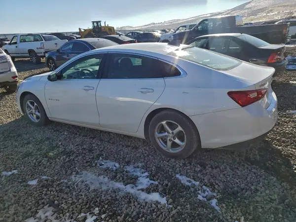 1G1ZC5ST5JF162426 2018 CHEVROLET MALIBU - Image 2
