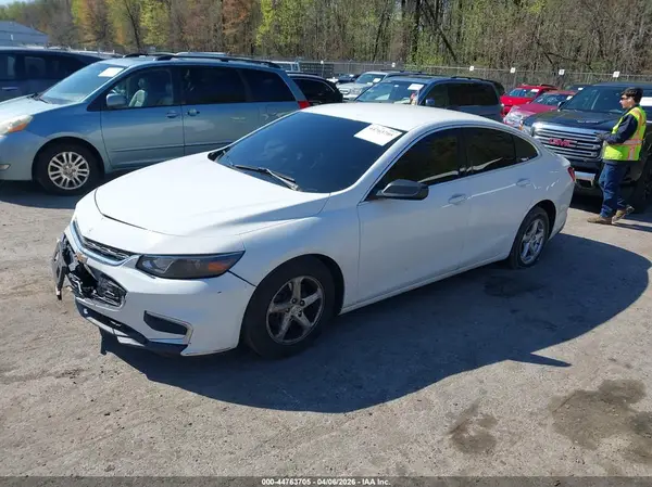 1G1ZC5ST5JF273963 2018 CHEVROLET MALIBU - Image 2