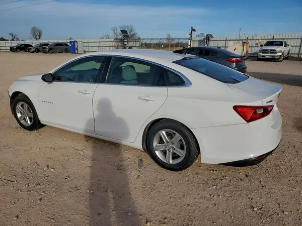 1G1ZC5ST5KF117245 2019 CHEVROLET MALIBU - Image 2