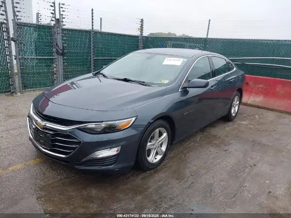 1G1ZC5ST5KF133798 2019 CHEVROLET MALIBU - Image 2