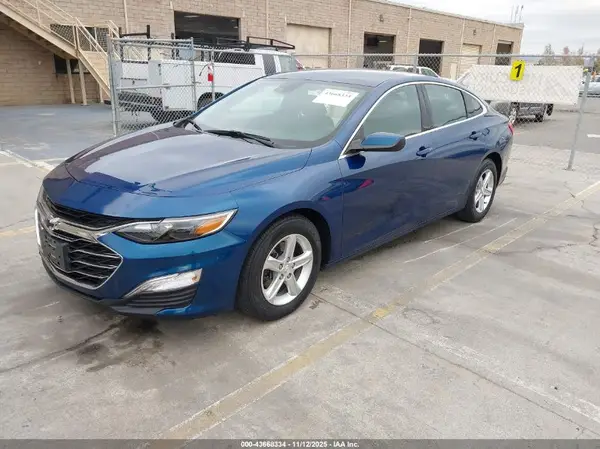1G1ZC5ST5KF139276 2019 CHEVROLET MALIBU - Image 2