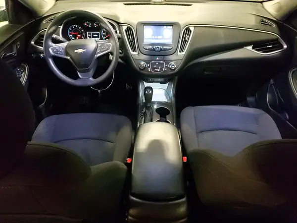1G1ZC5ST6HF268586 2017 CHEVROLET MALIBU - Image 8
