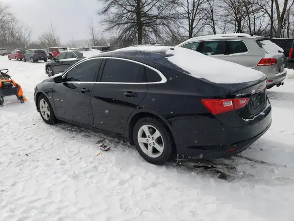 1G1ZC5ST6KF123572 2019 CHEVROLET MALIBU - Image 2