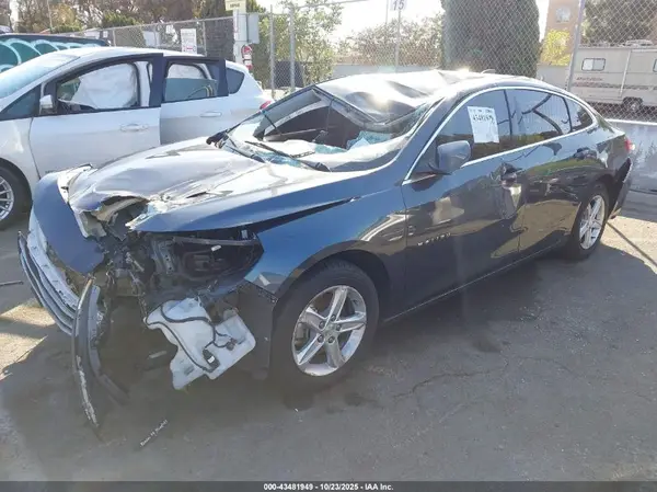 1G1ZC5ST6KF135799 2019 CHEVROLET MALIBU - Image 2